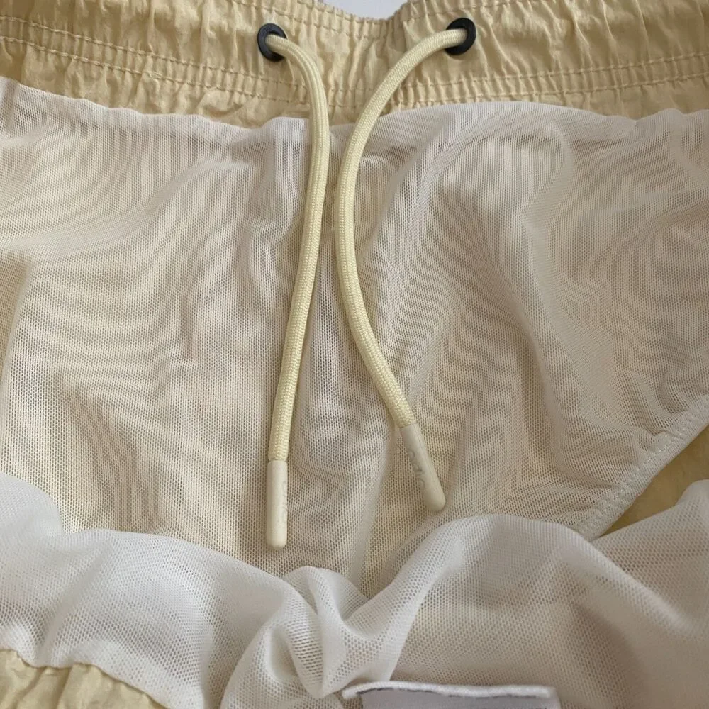 NWOT Onia Swim Shorts Men's Size XXL Yellow Drawstring Pockets Mesh Lined Beach